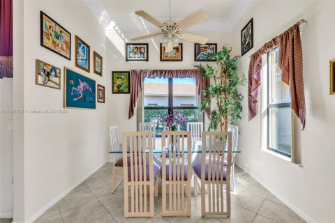 House in Boynton Beach, Florida 3 bedrooms, 178.28 sq.m. № 1701111 - photo 18