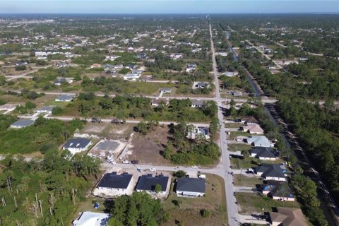 Terreno en venta en Lehigh Acres, Florida № 2161722 - foto 7