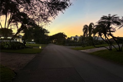 Купить виллу или дом в Пальметто-Бей, Флорида 4 спальни, 350.06м2, № 1991877 - фото 12