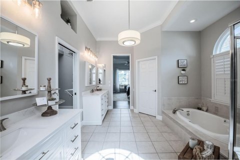 Villa ou maison à vendre à Lakeland, Floride: 4 chambres, 311.87 m2 № 2312839 - photo 17