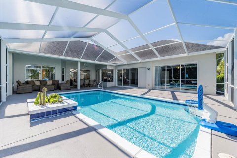 Villa ou maison à vendre à Lakeland, Floride: 4 chambres, 311.87 m2 № 2312839 - photo 2