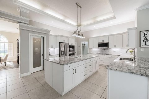 Villa ou maison à vendre à Lakeland, Floride: 4 chambres, 311.87 m2 № 2312839 - photo 4