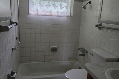 House in Ocala, Florida 4 bedrooms, 166.67 sq.m. № 1810523 - photo 25