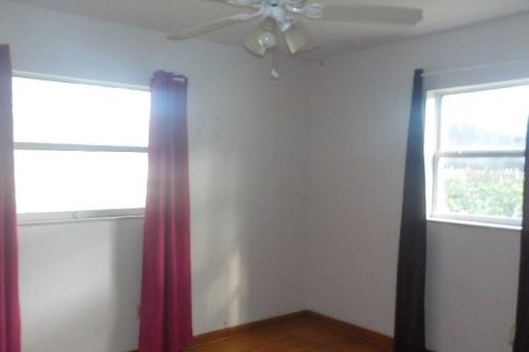 House in Ocala, Florida 4 bedrooms, 166.67 sq.m. № 1810523 - photo 19
