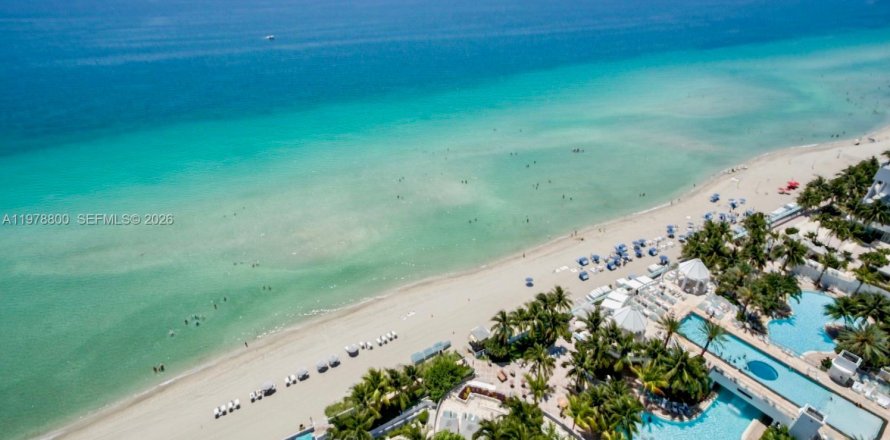 Condo à Hollywood, Floride, 3 chambres  № 2044655