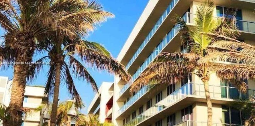 Condominio en Hollywood, Florida, 1 dormitorio № 1862788