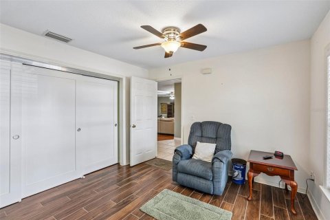House in Palm Harbor, Florida 4 bedrooms, 311.59 sq.m. № 2304732 - photo 22