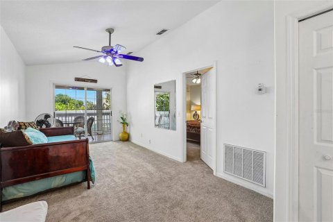 House in Palm Harbor, Florida 4 bedrooms, 311.59 sq.m. № 2304732 - photo 26