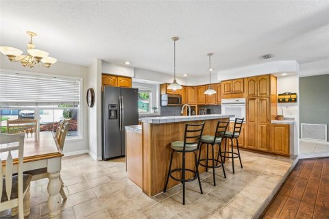 House in Palm Harbor, Florida 4 bedrooms, 311.59 sq.m. № 2304732 - photo 10