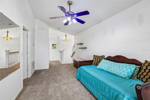 House in Palm Harbor, Florida 4 bedrooms, 311.59 sq.m. № 2304732 - photo 27