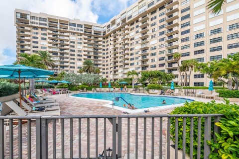Copropriété à louer à Lauderdale-by-the-Sea, Floride: 1 chambre, 100.33 m2 № 2171046 - photo 28
