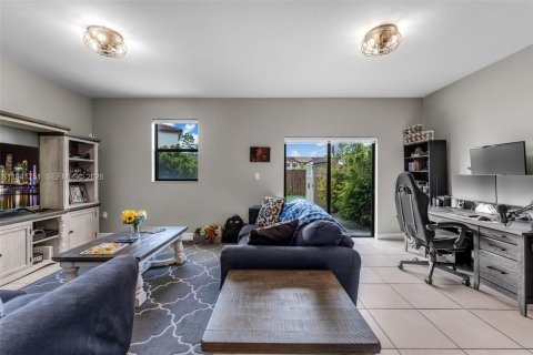 Купить таунхаус в Хомстед, Флорида 3 спальни, 153.29м2, № 1998707 - фото 5