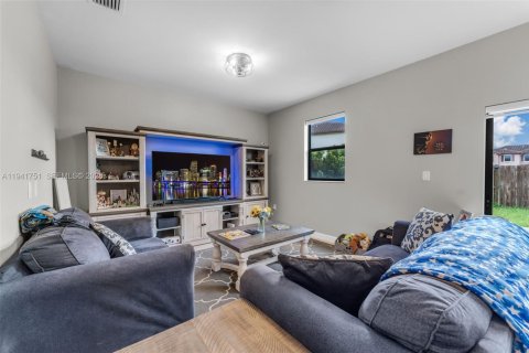 Купить таунхаус в Хомстед, Флорида 3 спальни, 153.29м2, № 1998707 - фото 6