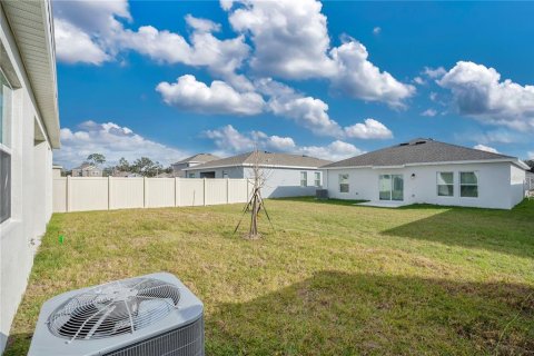 Villa ou maison à louer à Winter Haven, Floride: 4 chambres, 195.93 m2 № 2401036 - photo 23