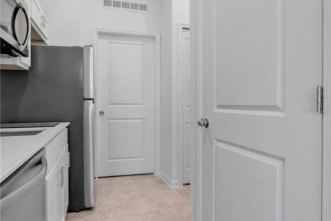 Villa ou maison à louer à Winter Haven, Floride: 4 chambres, 195.93 m2 № 2401036 - photo 9