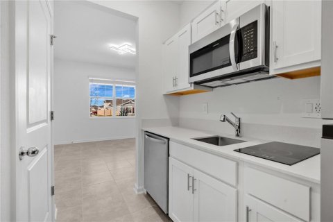 Villa ou maison à louer à Winter Haven, Floride: 4 chambres, 195.93 m2 № 2401036 - photo 8