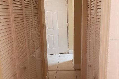 Condo in Orlando, Florida, 1 bedroom  № 2111261 - photo 12