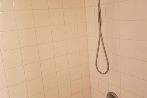 Condo in Orlando, Florida, 1 bedroom  № 2111261 - photo 11