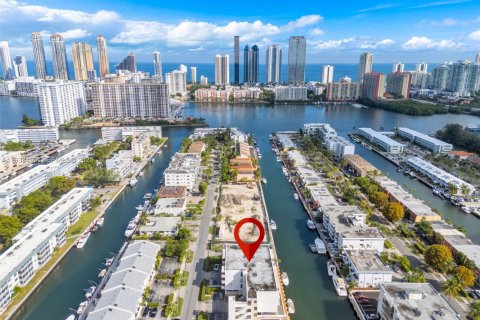 Снять в аренду кондоминиум в Норт-Майами-Бич, Флорида 1 спальня, 66.15м2, № 1991427 - фото 27