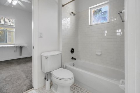 Townhouse in Fort Lauderdale, Florida 3 bedrooms, 183.67 sq.m. № 1938802 - photo 27