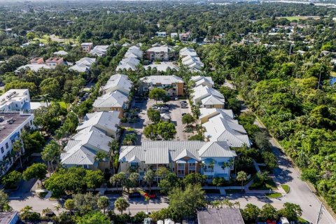 Townhouse in Fort Lauderdale, Florida 3 bedrooms, 183.67 sq.m. № 1938802 - photo 18