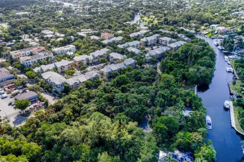 Townhouse in Fort Lauderdale, Florida 3 bedrooms, 183.67 sq.m. № 1938802 - photo 15
