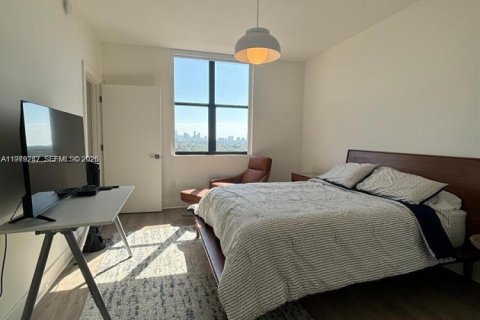Снять в аренду квартиру в Корал-Гейблс, Флорида 2 спальни, 100.71м2, № 2079367 - фото 2