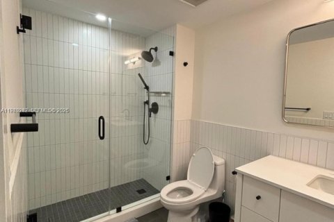 Снять в аренду квартиру в Корал-Гейблс, Флорида 2 спальни, 100.71м2, № 2079367 - фото 21