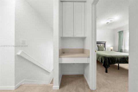 Adosado en venta en Pembroke Pines, Florida, 3 dormitorios, 161.46 m2 № 1781750 - foto 29