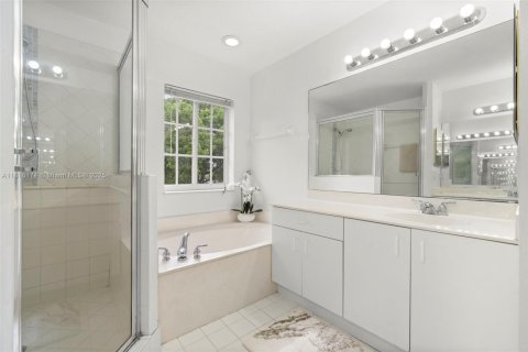 Adosado en venta en Pembroke Pines, Florida, 3 dormitorios, 161.46 m2 № 1781750 - foto 20