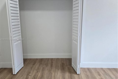 Villa ou maison à vendre à LaBelle, Floride: 3 chambres, 215.53 m2 № 1935970 - photo 23