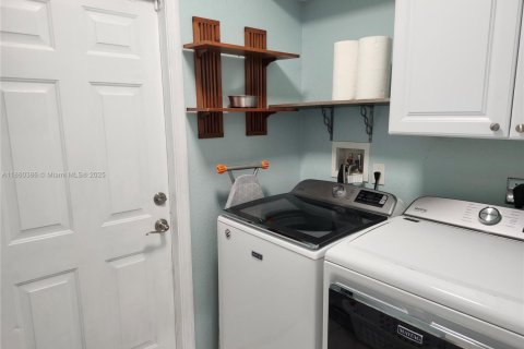 House in Naples, Florida 3 bedrooms № 1889365 - photo 19