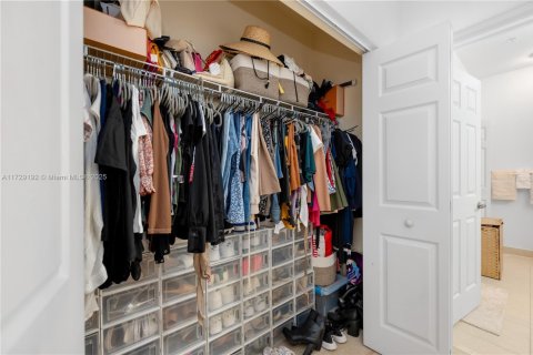 Adosado en venta en Pembroke Pines, Florida, 3 dormitorios, 162.11 m2 № 1710131 - foto 17