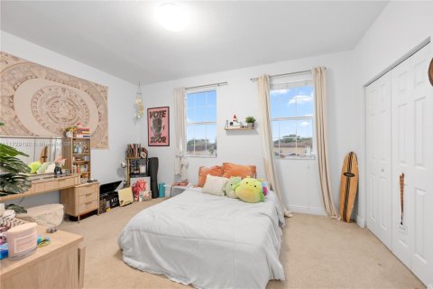 Adosado en venta en Pembroke Pines, Florida, 3 dormitorios, 162.11 m2 № 1710131 - foto 21