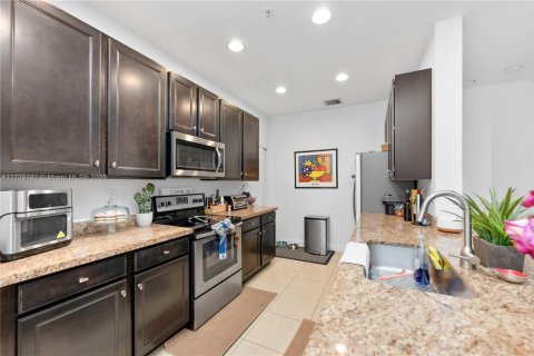 Adosado en venta en Pembroke Pines, Florida, 3 dormitorios, 162.11 m2 № 1710131 - foto 8