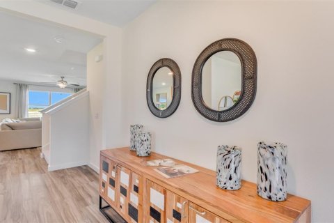 Casa en venta en Wesley Chapel, Florida, 5 dormitorios, 242.01 m2 № 1899423 - foto 4