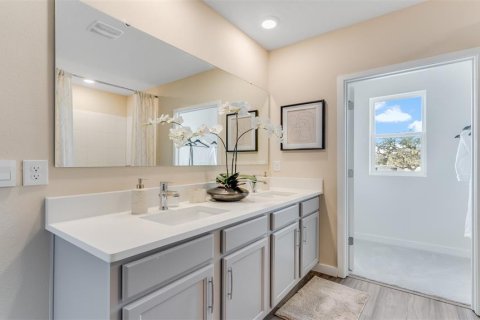 Casa en venta en Wesley Chapel, Florida, 5 dormitorios, 242.01 m2 № 1899423 - foto 16