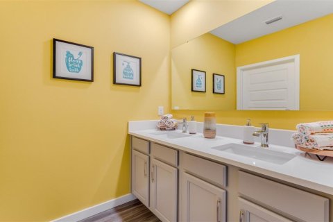Casa en venta en Wesley Chapel, Florida, 5 dormitorios, 242.01 m2 № 1899423 - foto 26