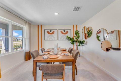 Casa en venta en Wesley Chapel, Florida, 5 dormitorios, 242.01 m2 № 1899423 - foto 3
