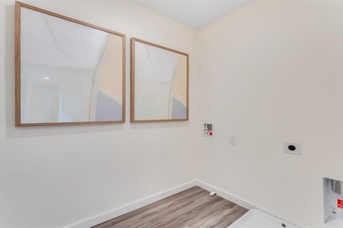 Casa en venta en Wesley Chapel, Florida, 5 dormitorios, 242.01 m2 № 1899423 - foto 19