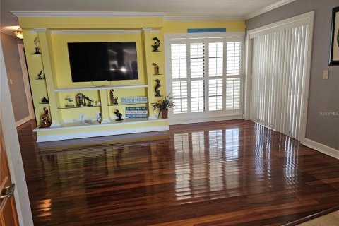 Casa en alquiler en Apollo Beach, Florida, 3 dormitorios, 183.85 m2 № 1899469 - foto 5