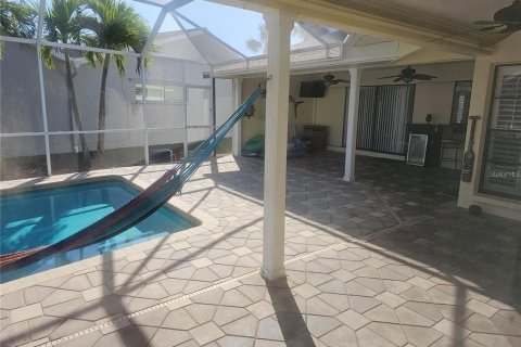 Casa en alquiler en Apollo Beach, Florida, 3 dormitorios, 183.85 m2 № 1899469 - foto 17
