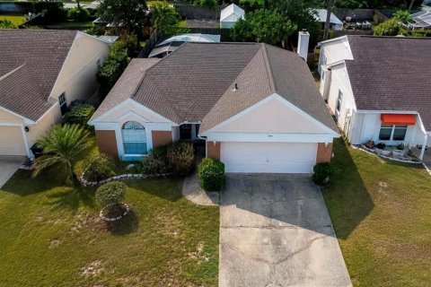 Купить виллу или дом в Апопка, Флорида 3 комнаты, 114.55м2, № 2216140 - фото 2