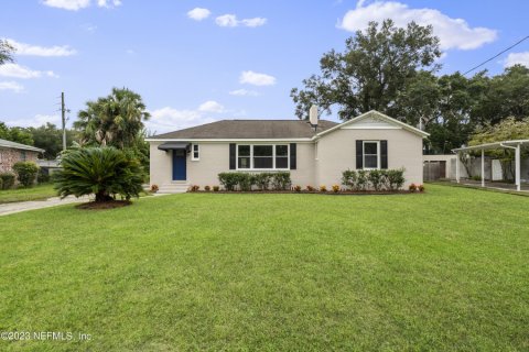 House in Jacksonville, Florida 3 bedrooms, 177.81 sq.m. № 773587 - photo 1