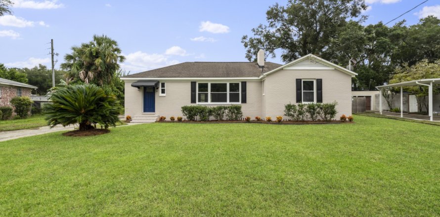 House in Jacksonville, Florida 3 bedrooms, 177.81 sq.m. № 773587