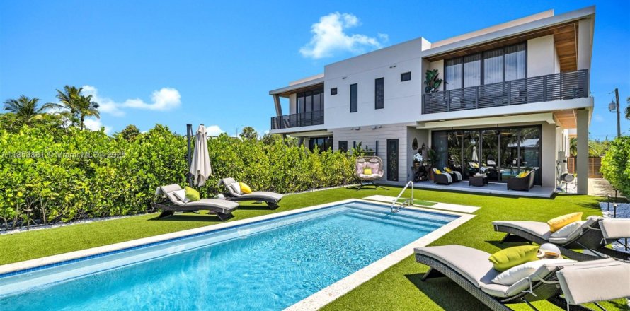 Villa ou maison à Miami, Floride 4 chambres, 314.47 m2 № 1961230