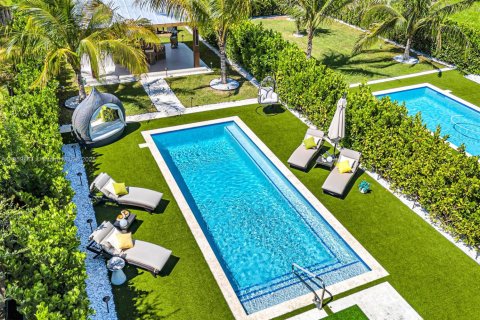 Villa ou maison à vendre à Miami, Floride: 4 chambres, 314.47 m2 № 1961230 - photo 8
