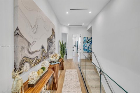 Villa ou maison à vendre à Miami, Floride: 4 chambres, 314.47 m2 № 1961230 - photo 26