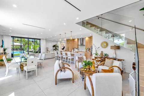 Villa ou maison à vendre à Miami, Floride: 4 chambres, 314.47 m2 № 1961230 - photo 11