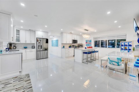 Villa ou maison à louer à Palmetto Bay, Floride: 4 chambres, 172.8 m2 № 1999203 - photo 25